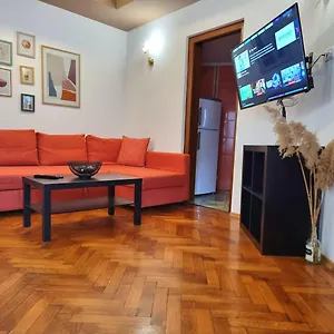 Appartamento Chill & Relax - 3bdr Cozy & Roomy -near Old Town, Bucarest